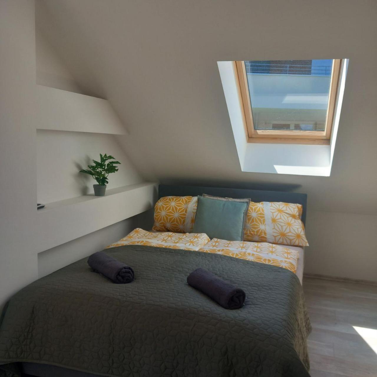 Blueline Apartments Am Woerthersee Шифлинг-ам-Зее Екстериор снимка